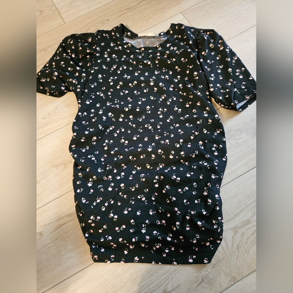 Hello Miz Black Floral Side Ruched Maternity Short Sleeve Top
